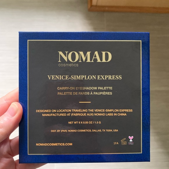 Nomad Venice-Simplon Express Carry-On Eyeshadow Palette - Picture 8 of 9
